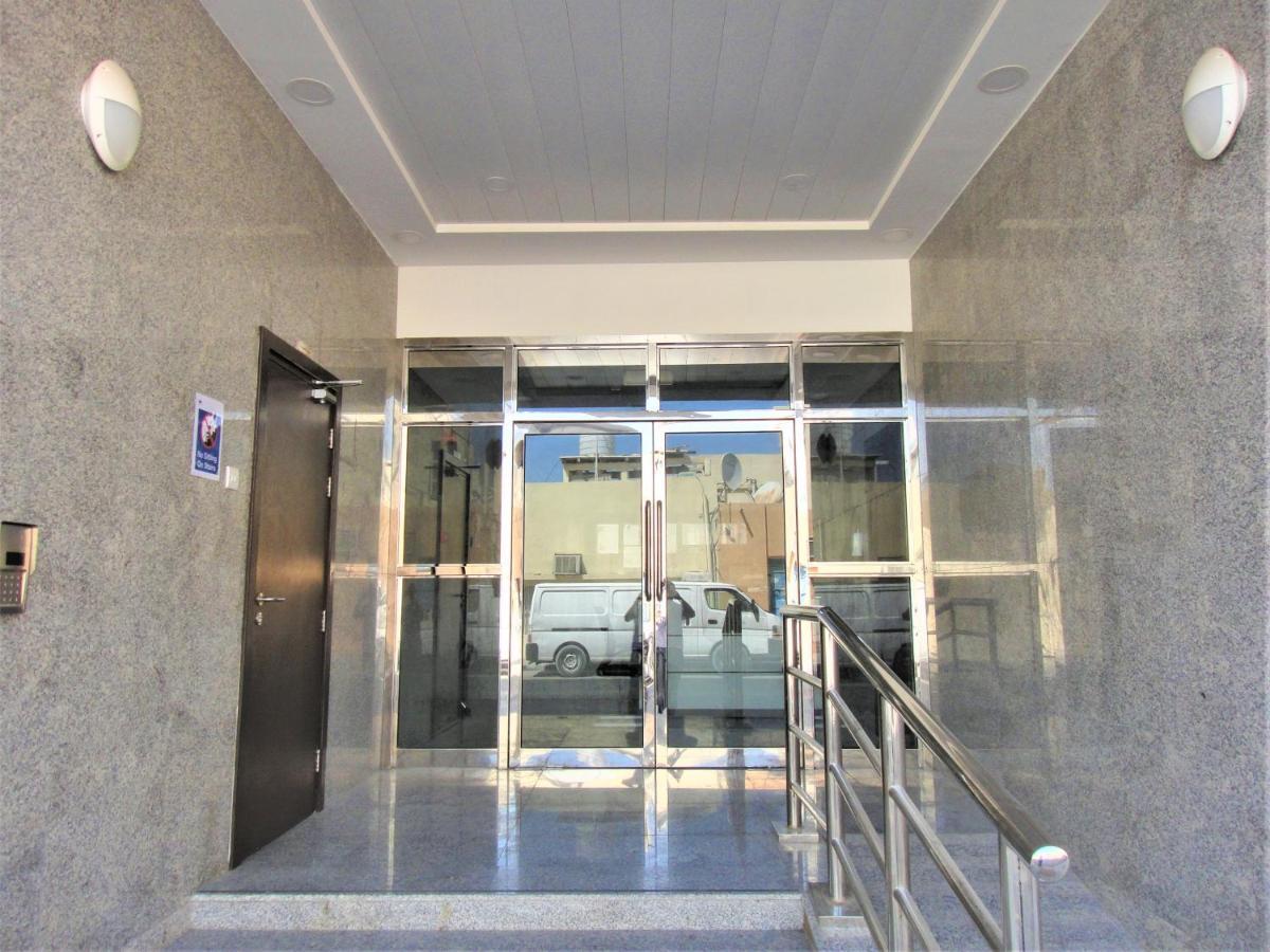 Abu Hail Star Residence - Home Stay Dubai Bagian luar foto