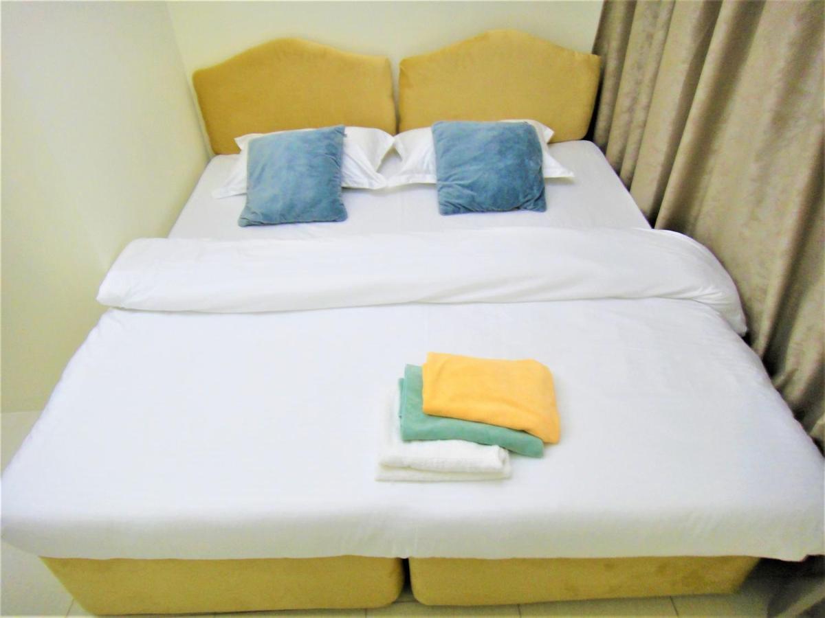 Abu Hail Star Residence - Home Stay Dubai Bagian luar foto